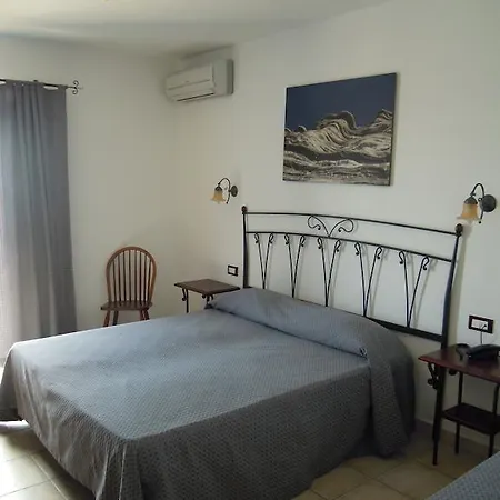 Hotel Punta Barone 3*