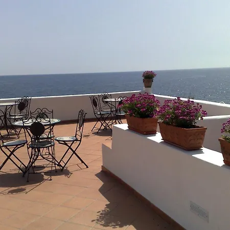 Hotel Punta Barone 3*